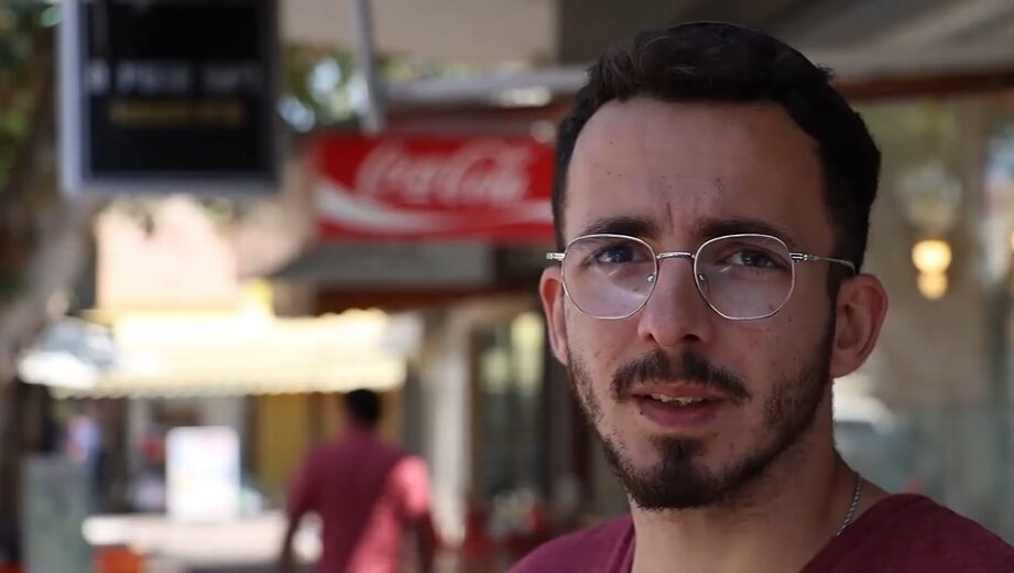 לא מצליח לבכות - דוד אוחיון